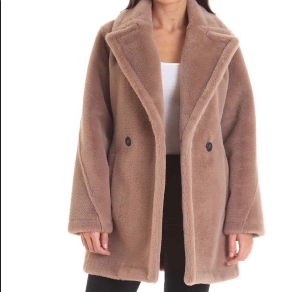 NEW faux fur coat Avec Les Filles